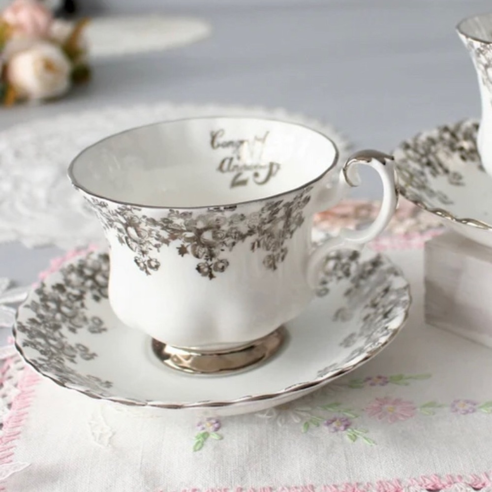 Royal Albert “Congratulations 25 Anniversary”Tea Cup and Saucer Set England 🆕 - Picture 9 of 14
